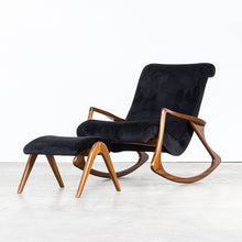 Load image into Gallery viewer, Vintage Model Rocking Chair